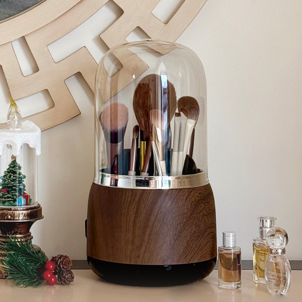 Luxury Skincare And Makeup Brands - Porta Pennelli Trucco di Lusso Leggero